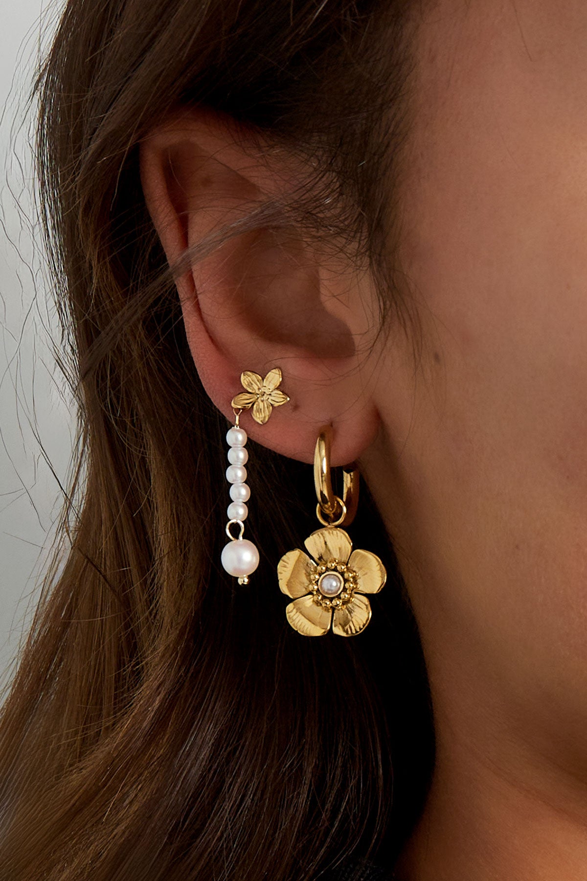Oorbel Met Schattige Bloemhanger