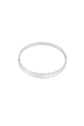 Subtle Relief Armband