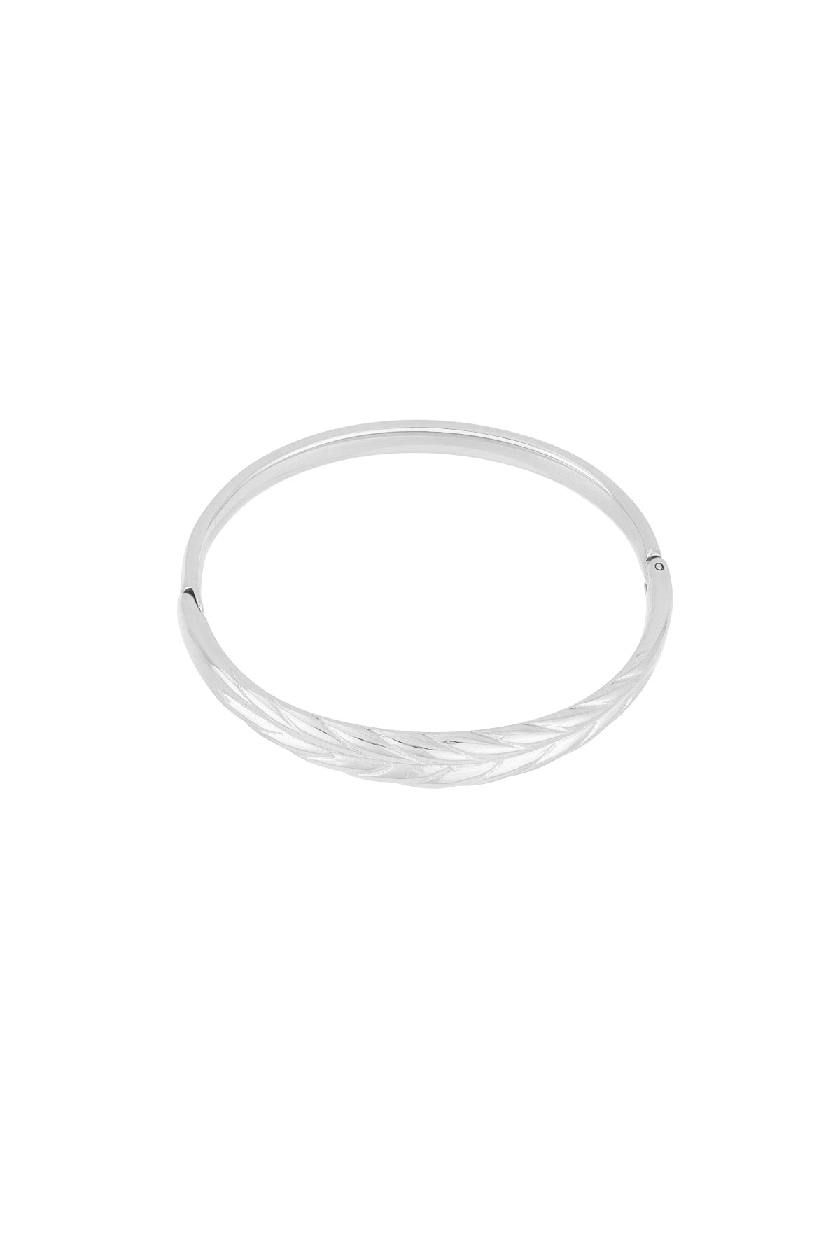 Subtle Relief Armband