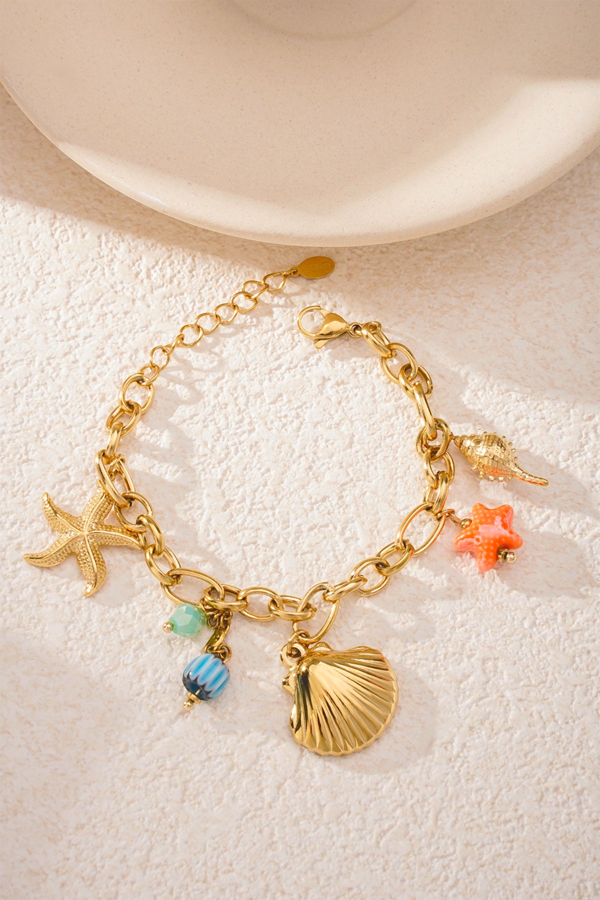 Armband Party At Sea