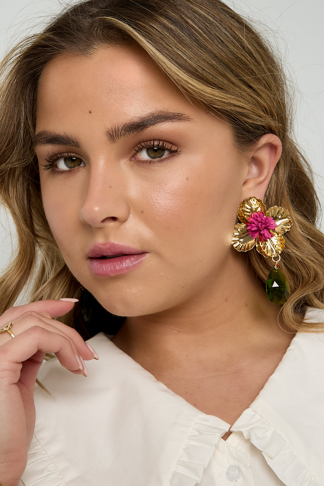 Oorbellen Met Ijzeren Druppel, Bloemen