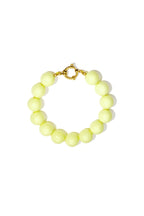 Armband Met Grote Kralen En Sluiting Aan De Voorkant