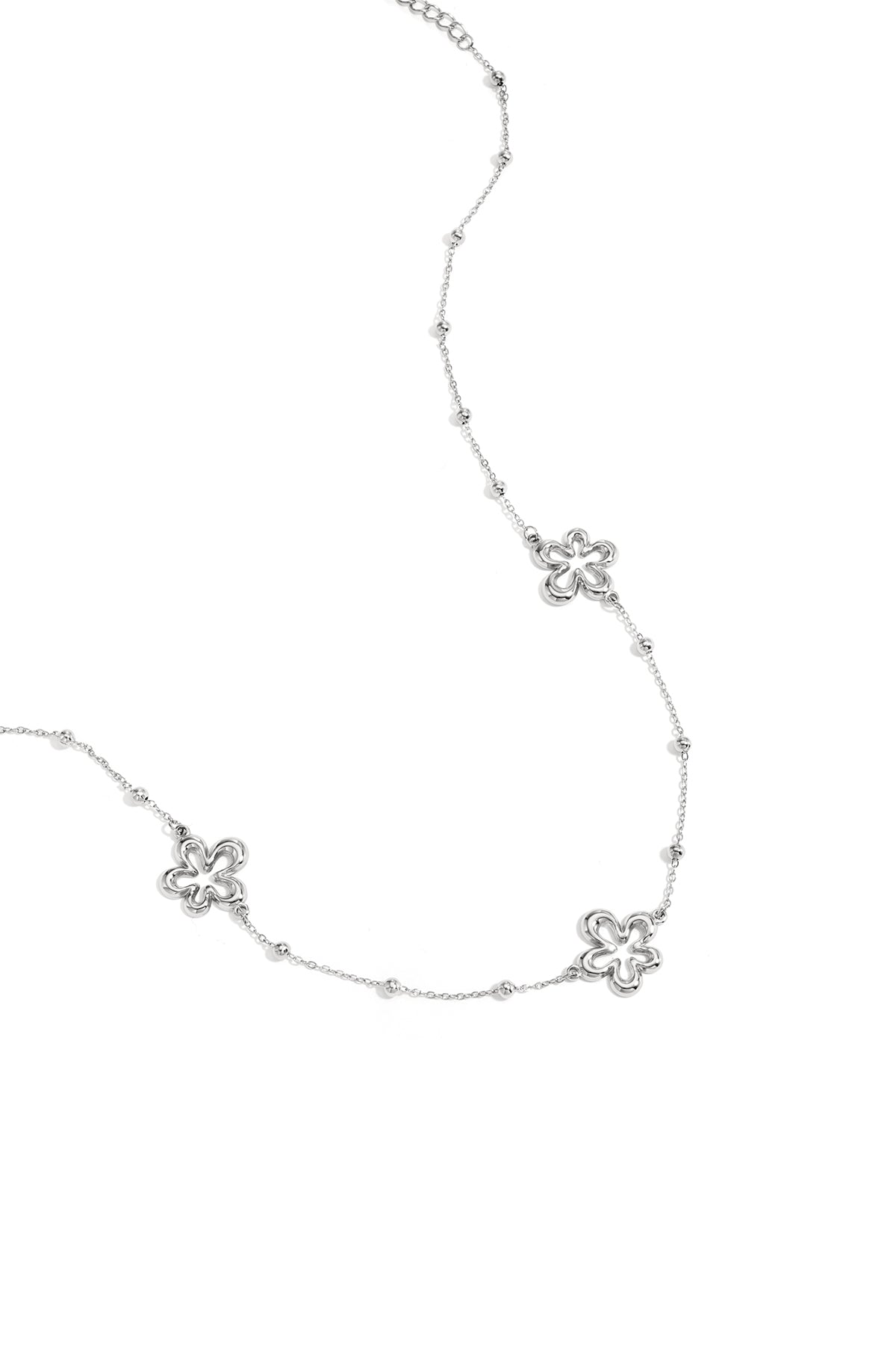 Ketting Met Koraalvormige Bloemen