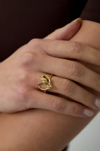 Ring Met Roos Op Hart