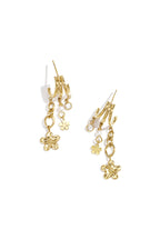 Drievoudige Oorbellen Met Bloemen Hangers