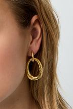 Statement Oorbellen Met Gedetailleerde Ovale Hanger