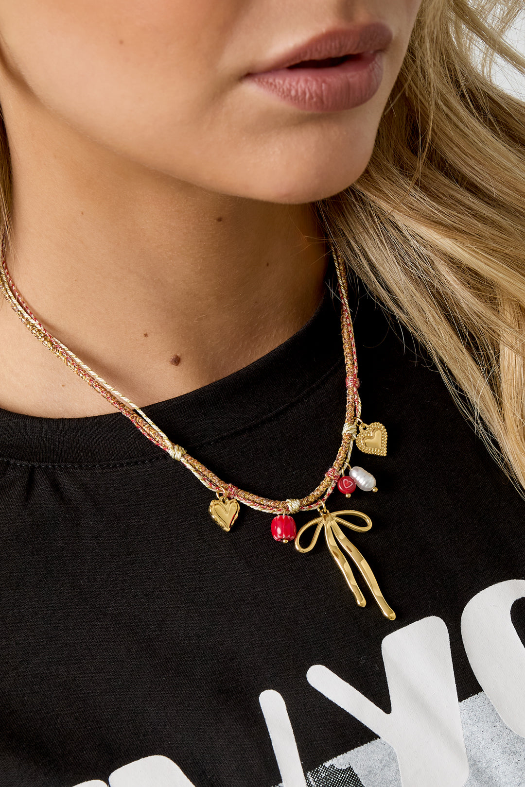 Elegante Gouden Hart en Strik Hanger Ketting