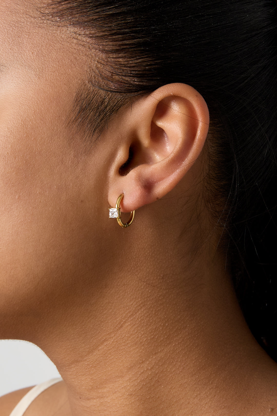 Stijlvolle hoepeloorbellen met strass voor dames