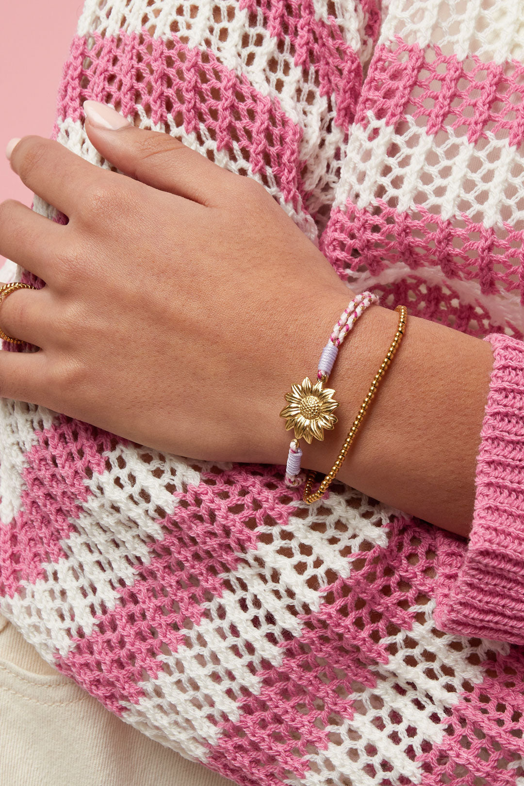 Armbanden Met Touwbedeltjes Bloemenmotief